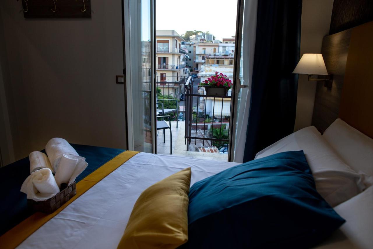 Operaprimasuite Messina Esterno foto